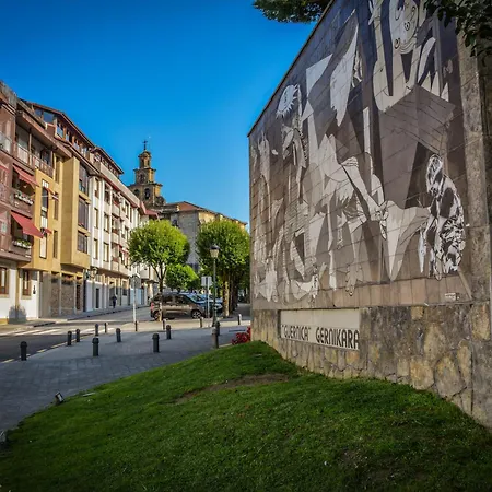 Downtown - Next To Picasso's Apartamento Guernica y Luno